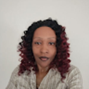 Meet your Posher, Latasha